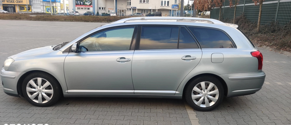 Toyota Avensis cena 11000 przebieg: 277590, rok produkcji 2007 z Szczecin małe 137